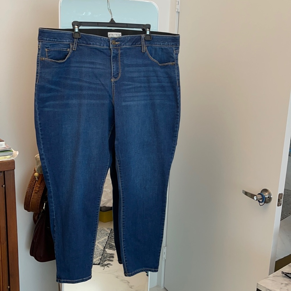 AVA &VIV Straight leg jeans